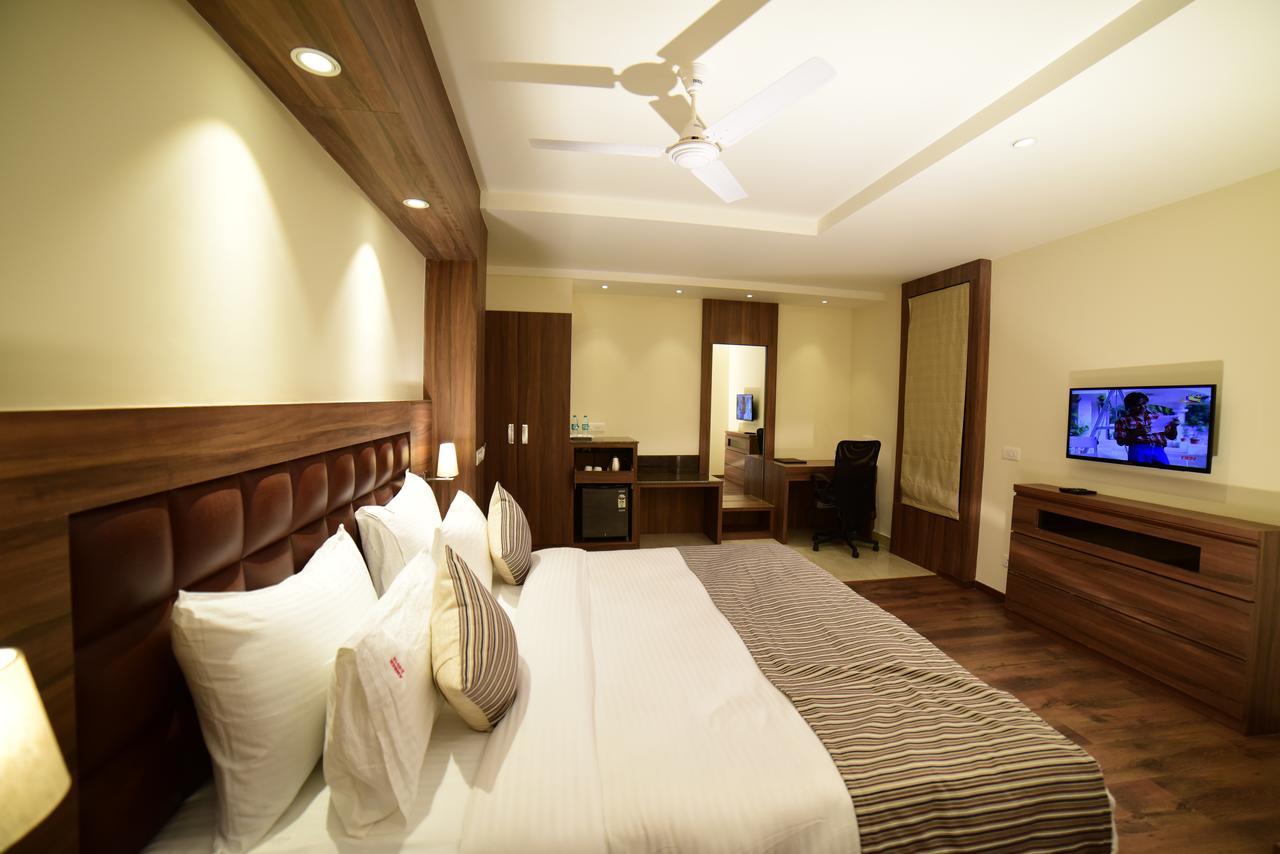 Hotel Amber Rudrapur Zewnętrze zdjęcie