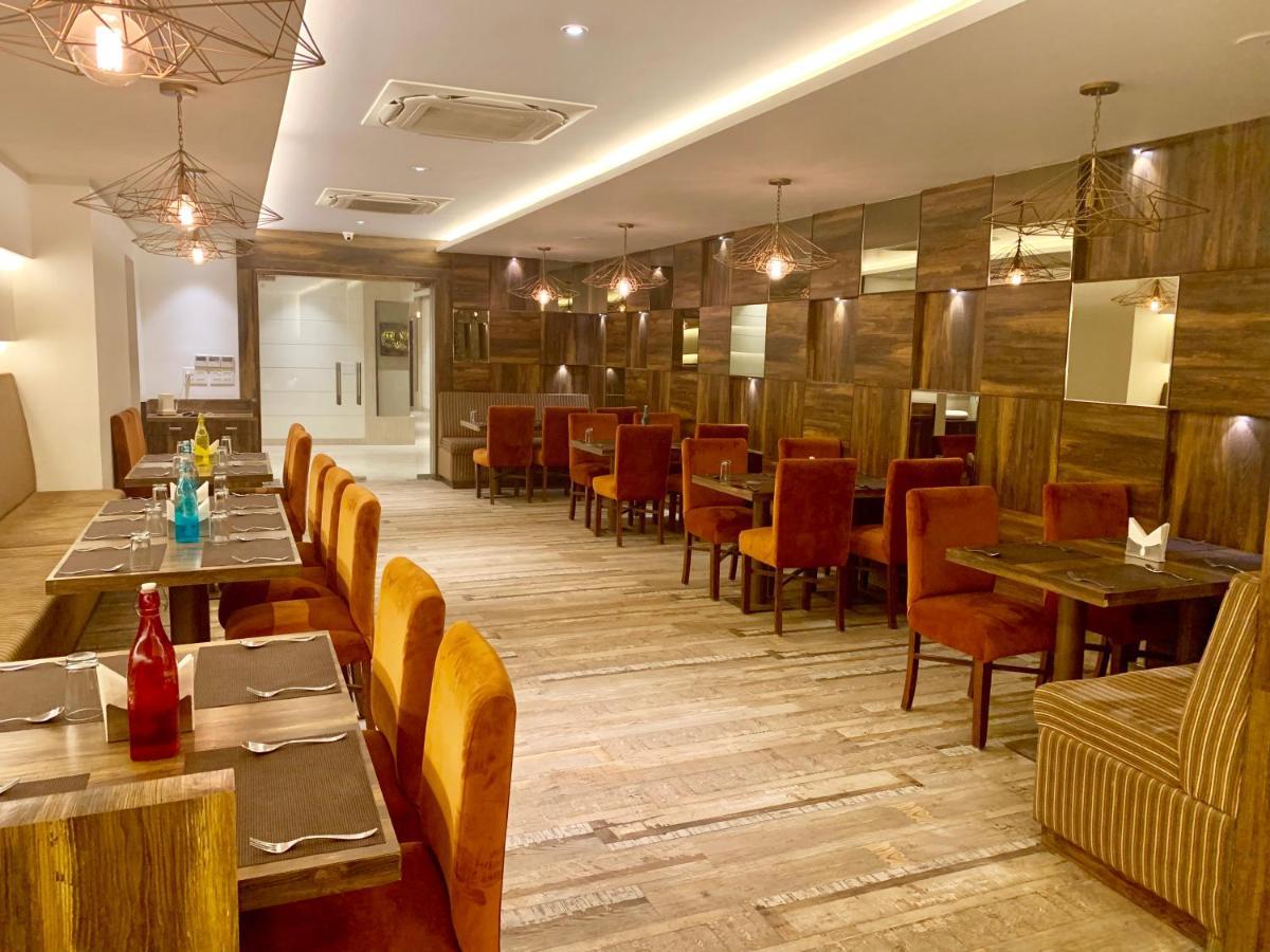 Hotel Amber Rudrapur Zewnętrze zdjęcie