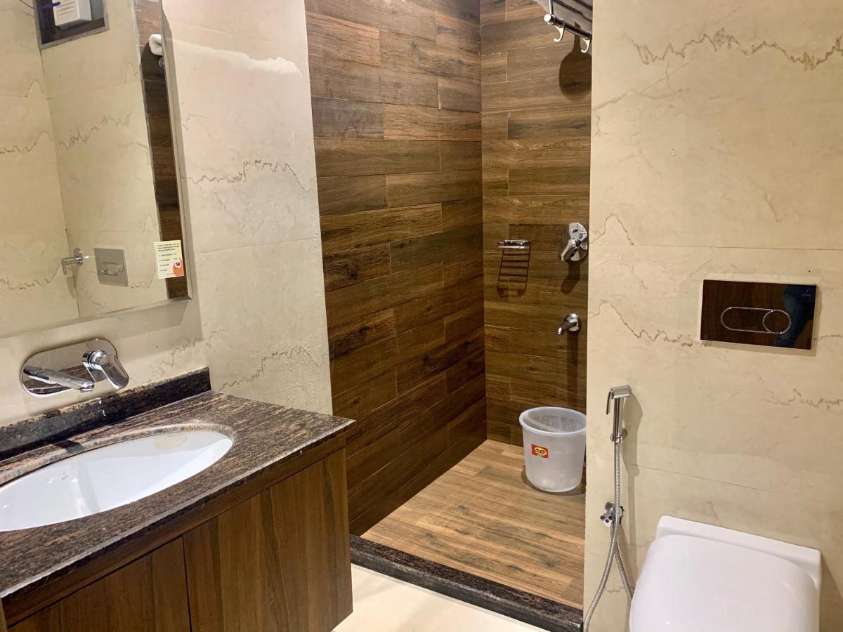 Hotel Amber Rudrapur Zewnętrze zdjęcie