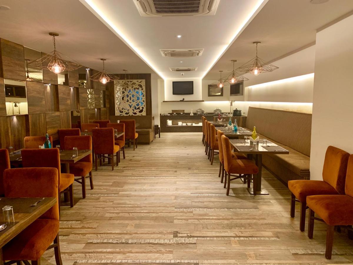 Hotel Amber Rudrapur Zewnętrze zdjęcie